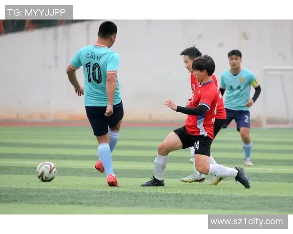 足球明星的中国话之旅:从绿茵场到文化交流的精彩瞬间 足球明星的中国话之旅:从绿茵场到文化交流的精彩瞬间
